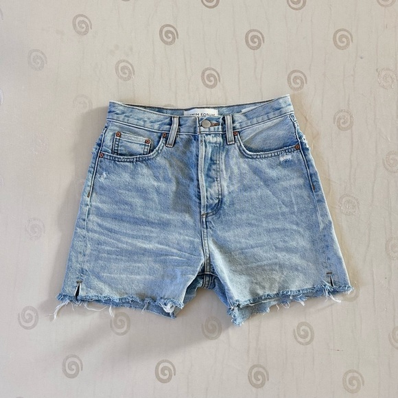 Aritzia Denim Forum “Yoko” mid thigh jean shorts size 25 - Picture 3 of 5